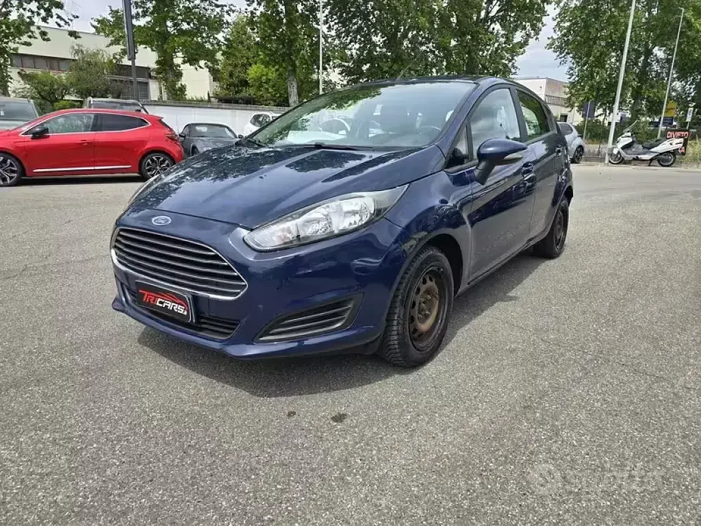 Usata Ford Fiesta 97 CV (71 kW) 2015 Blu Utilitaria