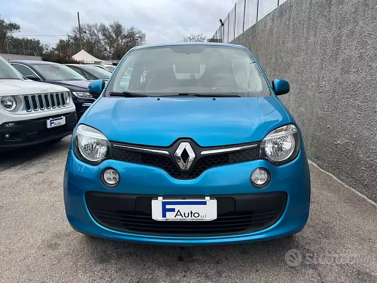 Usata Renault Twingo SE 69 CV (50 kW) 2015 Blu Utilitaria