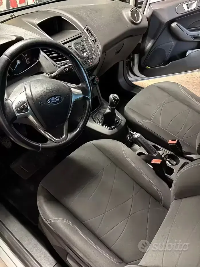Usata Ford Fiesta 85 CV (62 kW) 2017 Utilitaria