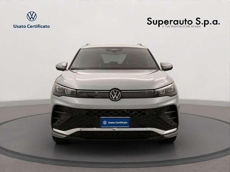 Gebraucht VW Tiguan R-line 150 PS (110 kW) 2025 Grau SUV