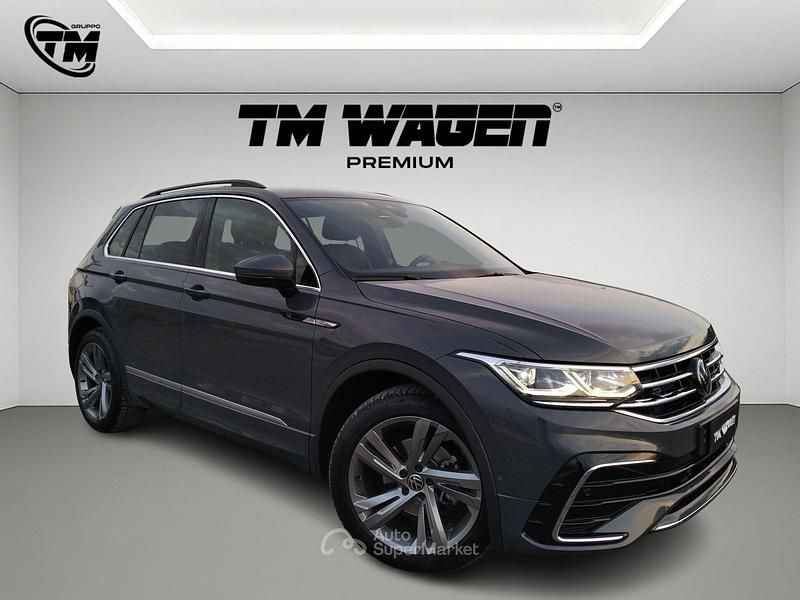 Usata VW Tiguan R-line 150 CV (110 kW) 2024 Argento SUV