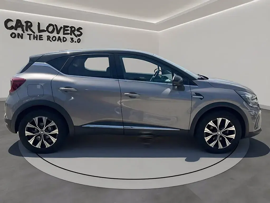 Usata Renault Captur Techno 101 CV (74 kW) 2023 Xnk be style milano (grigio SUV