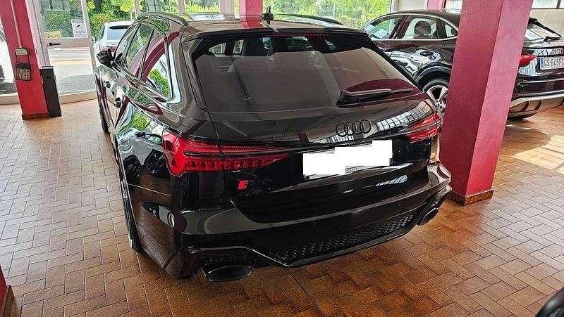 Usata Audi RS6 Exclusive 600 CV (441 kW) 2023 Nero Station wagon