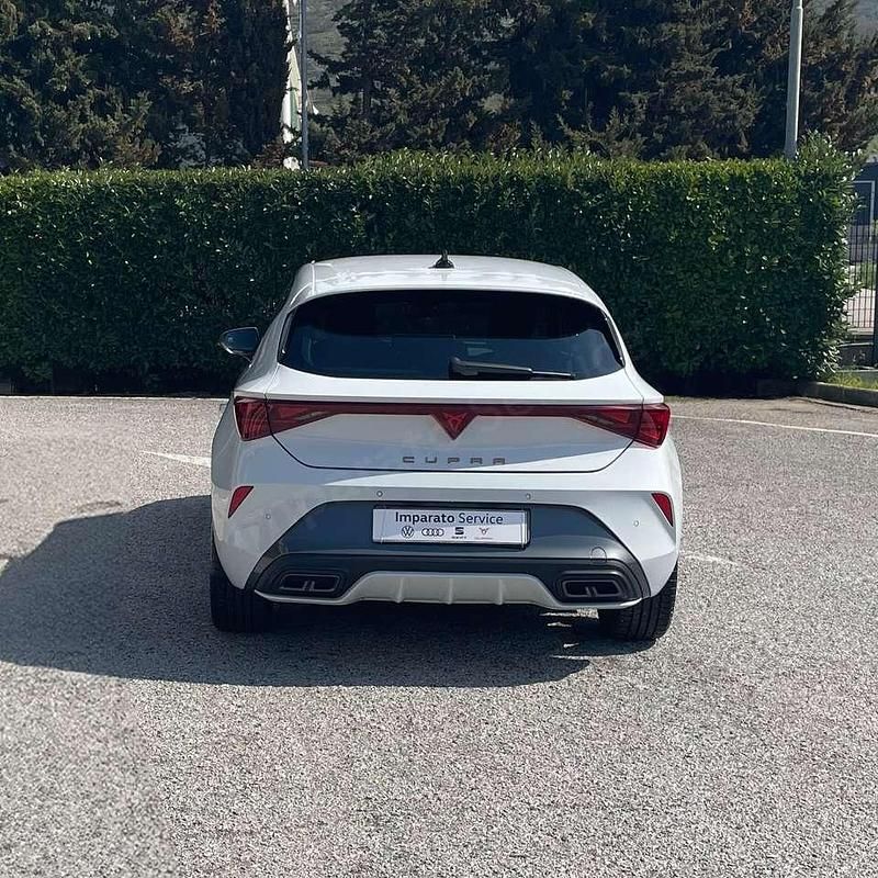 Usata Cupra Leon 150 CV (110 kW) 2025 Bianco “nevada” Berlina