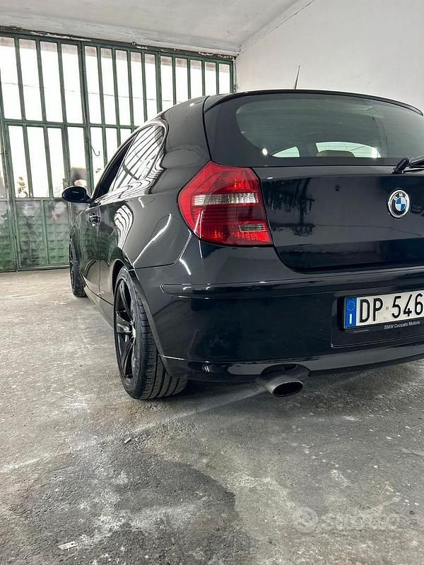Usata BMW 120 2008 Nero Utilitaria