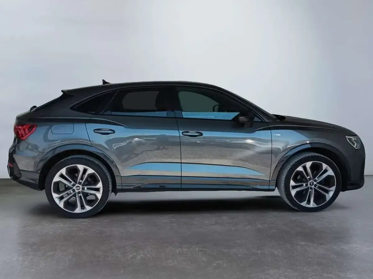 Usata Audi Q3 150 CV (110 kW) 2023 Grigio SUV