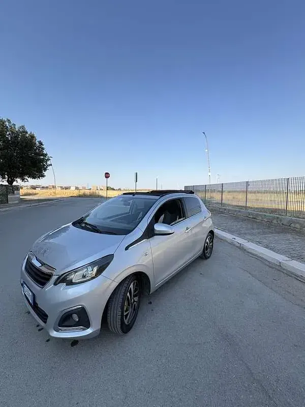 Usata Peugeot 108 Allure 82 CV (60 kW) 2015 Cabrio