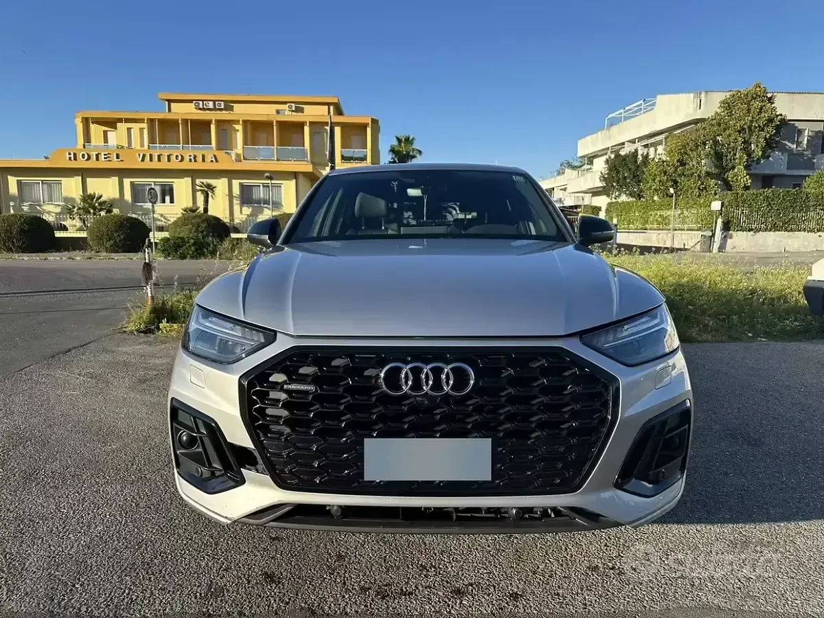 Usata Audi Q5 S-line plus 163 CV (119 kW) 2022 Grigio SUV