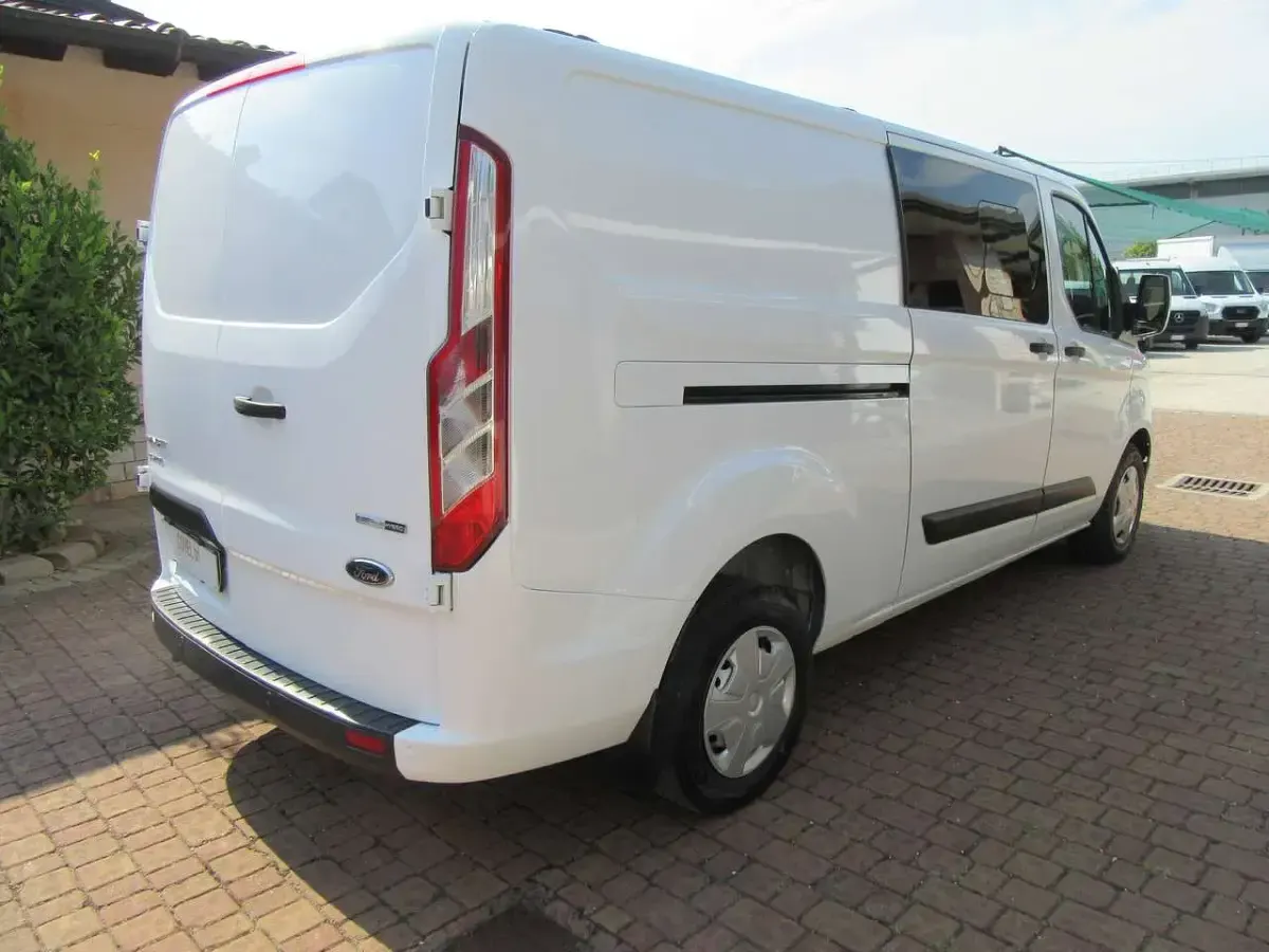 Usata Ford Transit Custom 131 CV (96 kW) 2022 Bianco Furgone