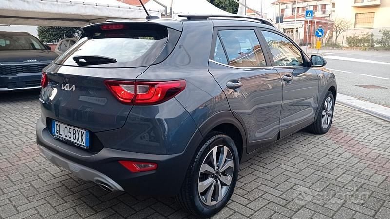 Usata Kia Stonic Urban 82 CV (60 kW) 2022 Grigio SUV