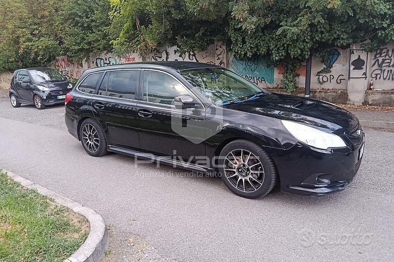 Usata Subaru Legacy Comfort 150 CV (110 kW) 2013 Nero Station wagon
