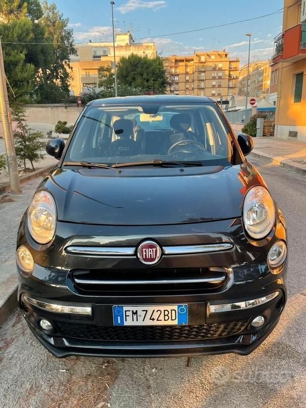 Usado Fiat 500L Pop Star 95 CV (69 kW) 2017 Gris Monovolumen