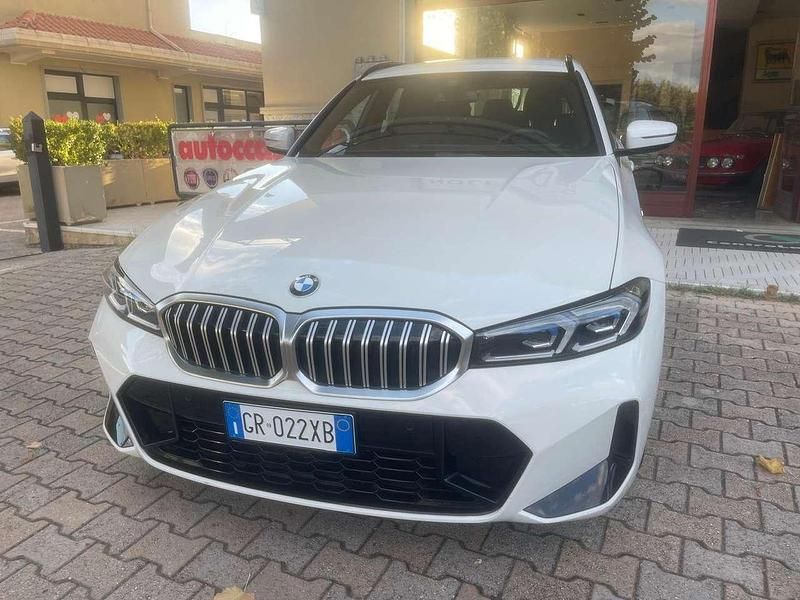 Usata BMW 330 M Sport 286 CV (210 kW) 2023 Bianco Station wagon