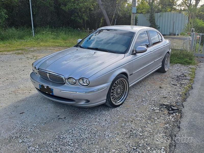 Usata Jaguar X-type 131 CV (96 kW) 2005 Grigio Berlina