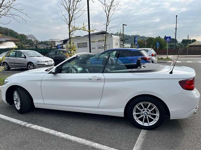 Usata BMW 218 Advantage 150 CV (110 kW) 2020 Bianco Cabrio