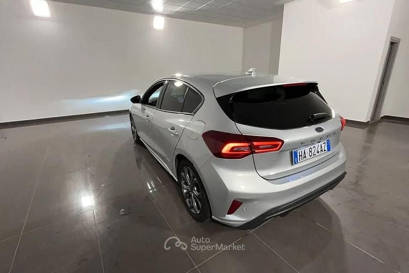 Usata Ford Focus 116 CV (85 kW) 2024 Argento Berlina
