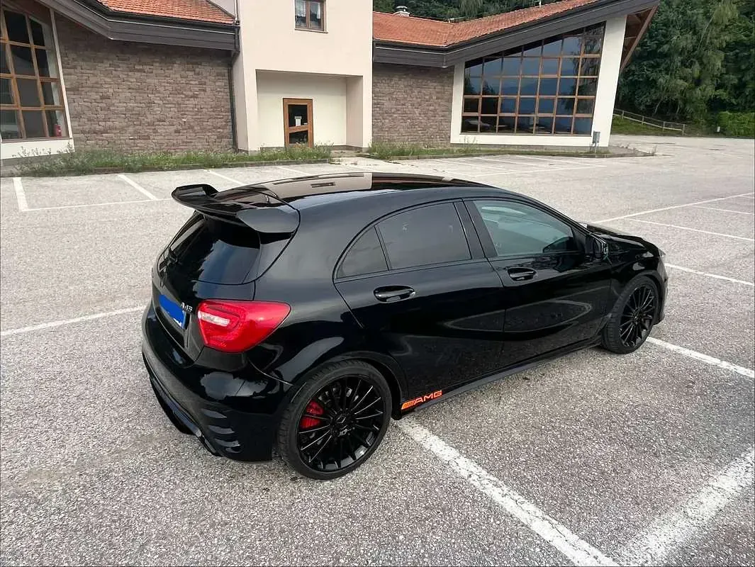 Usata Mercedes A45 AMG AMG 379 CV (278 kW) 2014 Nero Utilitaria