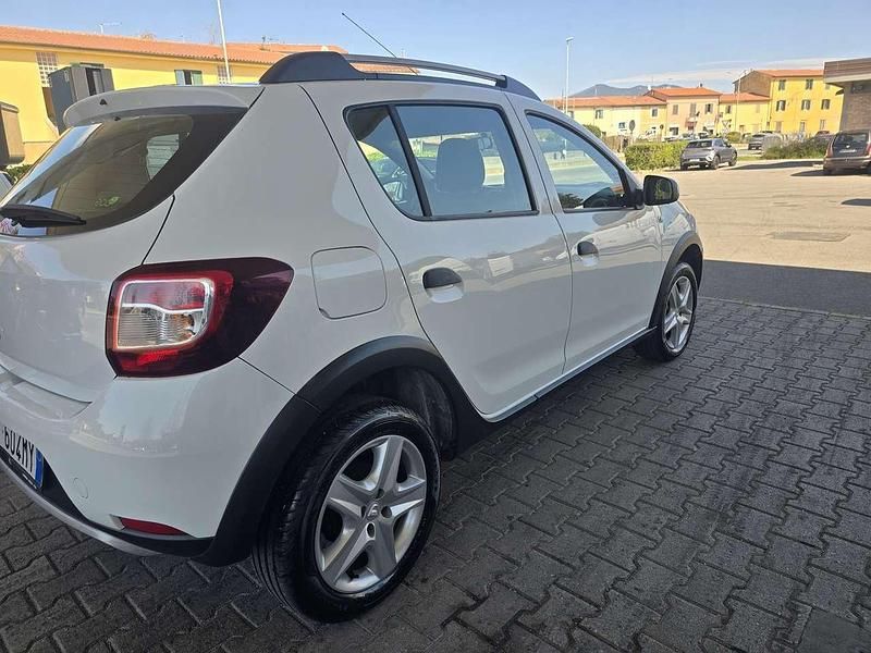 Usata Dacia Sandero Stepway 90 CV (66 kW) 2013 Other Berlina