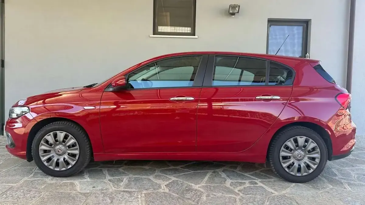 Usata Fiat Tipo Easy 95 CV (69 kW) 2016 Nero Berlina