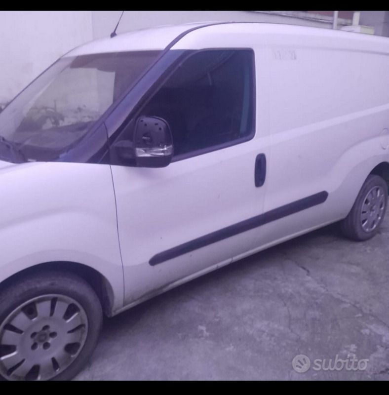 Usata Fiat Doblò 120 CV (88 kW) 2014 Bianco Monovolume