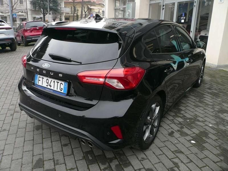 Usata Ford Focus ST-Line 125 CV (91 kW) 2019 Nero Berlina