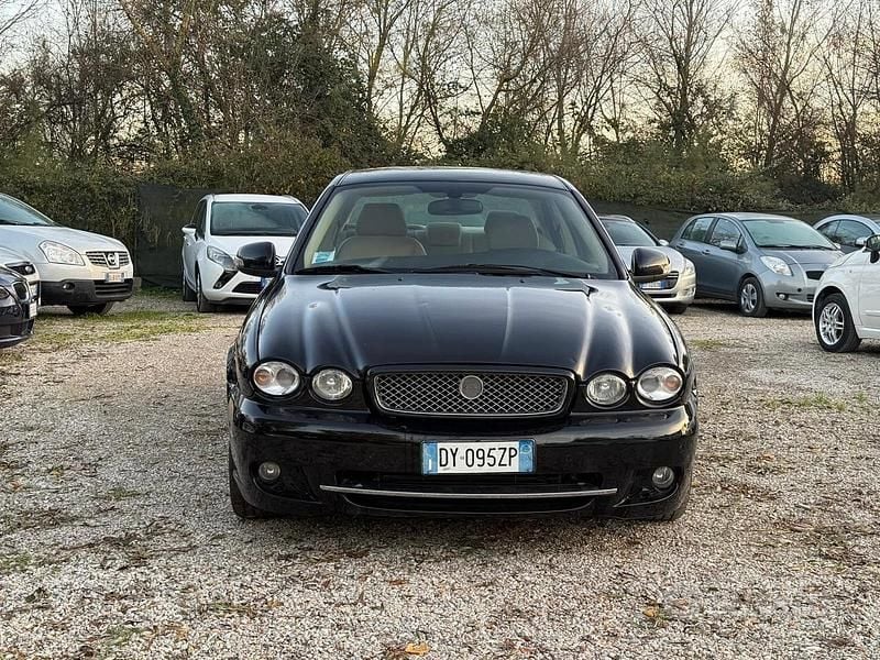 Usata Jaguar X-type Luxury 154 CV (113 kW) 2009 Nero Berlina
