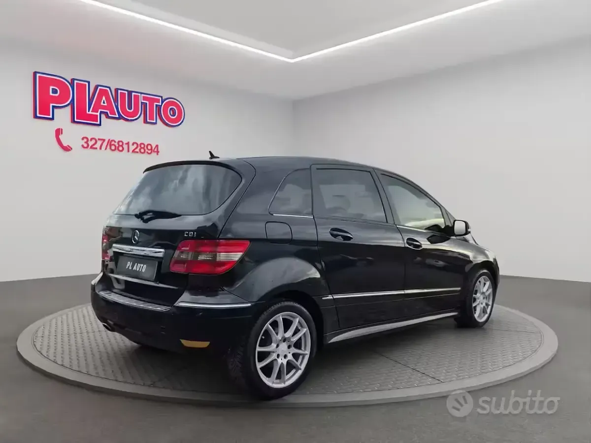 Usata Mercedes B180 109 CV (80 kW) 2009 Nero Monovolume