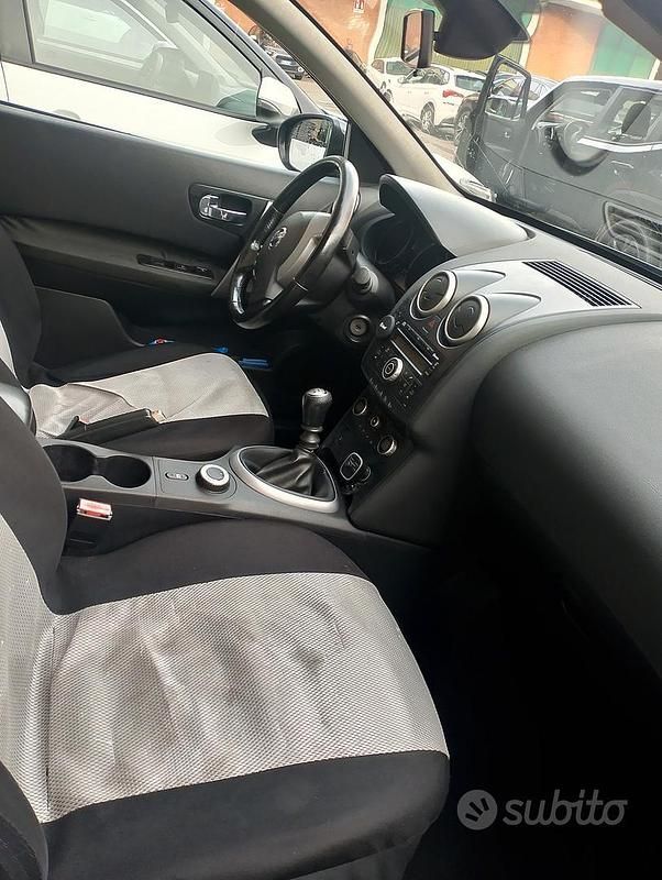 Usata Nissan Qashqai 150 CV (110 kW) 2008 Grigio SUV