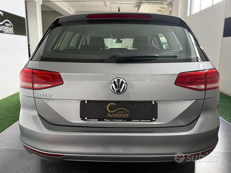 Usata VW Passat Executive 150 CV (110 kW) 2019 Grigio Station wagon