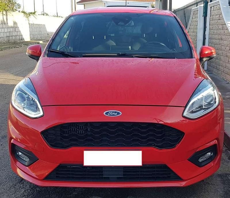 Rosso Usata 2018 Ford Fiesta ST-Line Utilitaria | 6200 € (Ottimo prezzo) - Immagine 1/4
