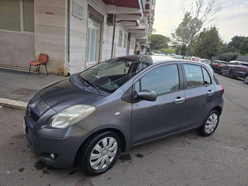 Usata Toyota Yaris 87 CV (63 kW) 2010 Utilitaria