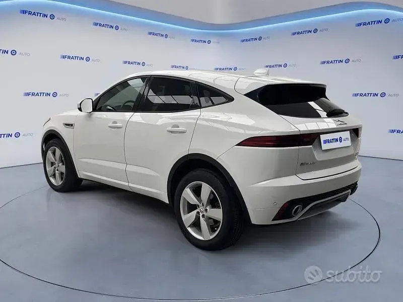 Usata Jaguar E-Pace R-Dynamic 180 CV (132 kW) 2018 Bianco SUV