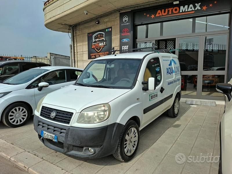 Usata Fiat Doblò S 105 CV (77 kW) 2008 Bianco Monovolume