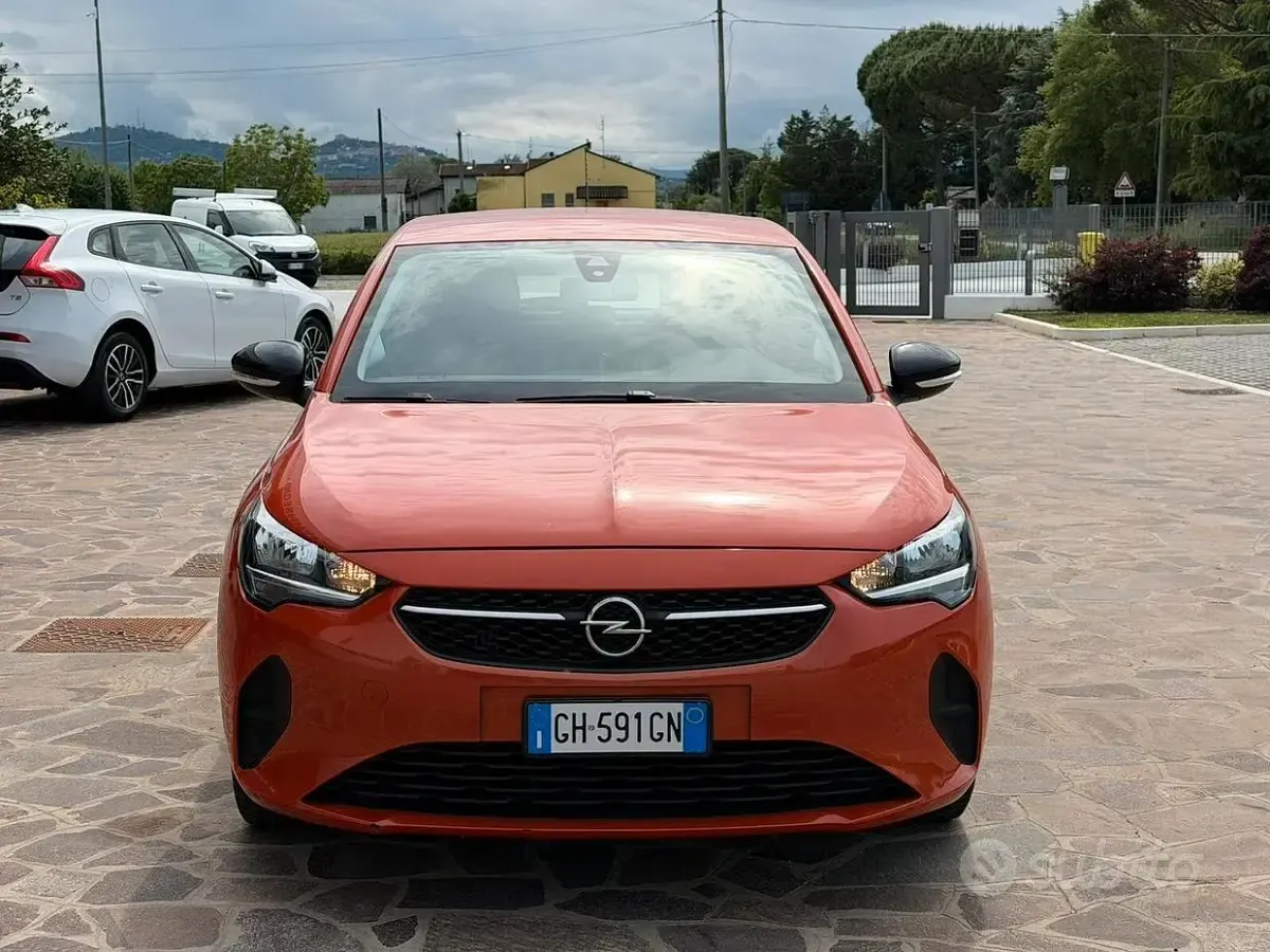 Usata Opel Corsa Elegance 102 CV (75 kW) 2021 Arancione Utilitaria