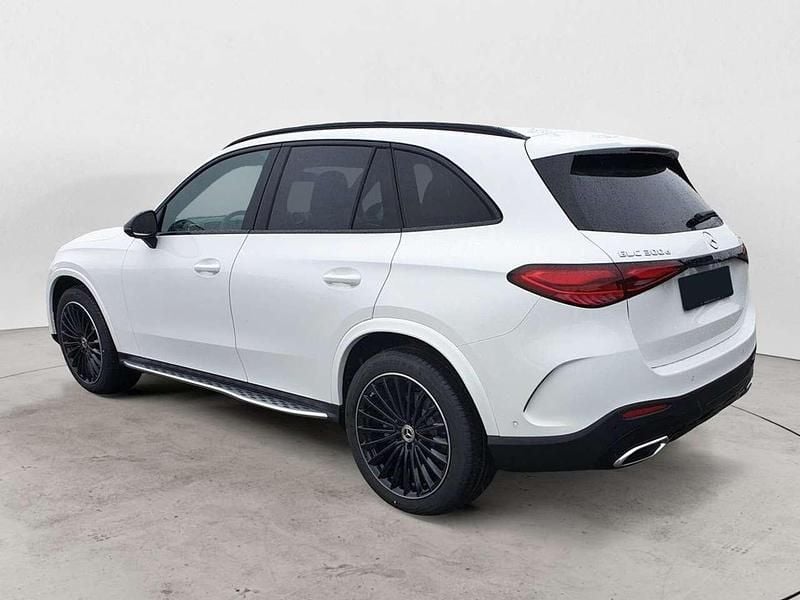 Usata Mercedes GLC300e AMG Line Premium 269 CV (197 kW) 2023 Bianco SUV