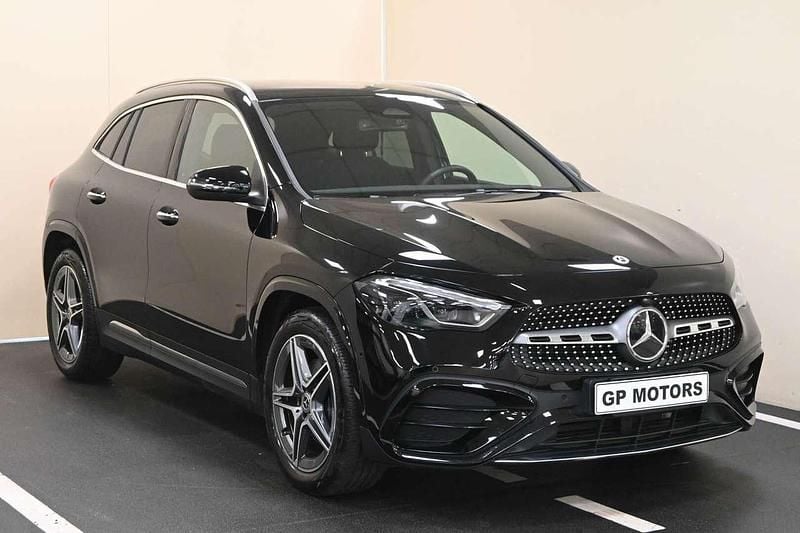 Nero Usata 2025 Mercedes GLA200 Advanced Plus SUV | 44.900 € (Buon prezzo) - Immagine 1/4