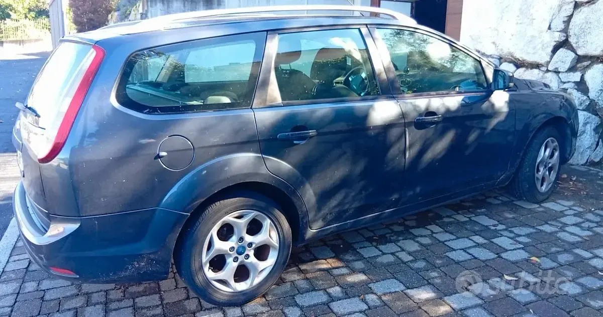Usata Ford Focus 100 CV (73 kW) 2011 Station wagon