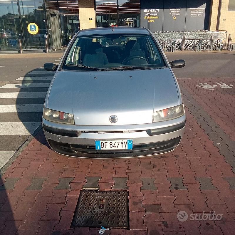 Usata Fiat Punto 2000 Grigio Utilitaria