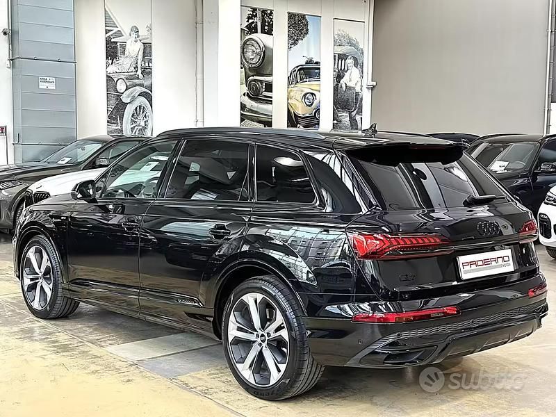Begagnad Audi Q7 S-Line 340 HK (250 kW) 2022 Svart SUV
