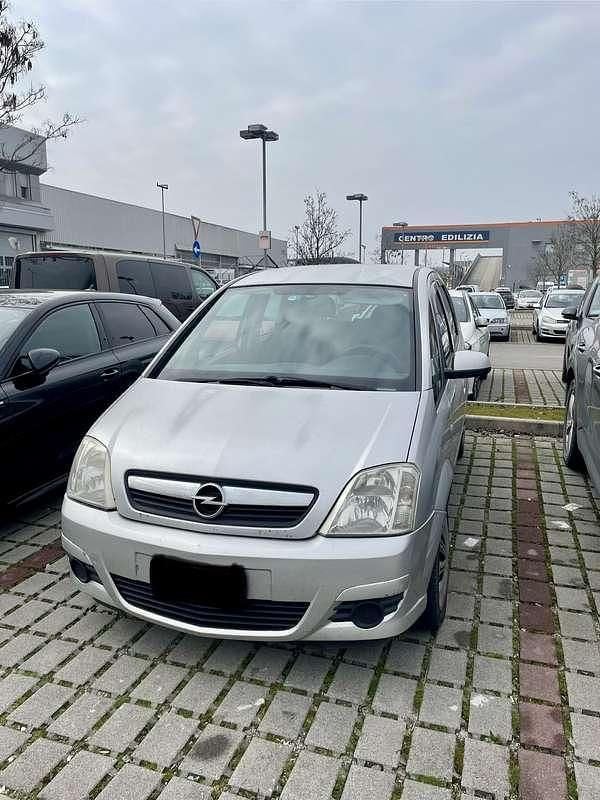 Usata Opel Meriva Cosmo 75 CV (55 kW) 2007 Monovolume