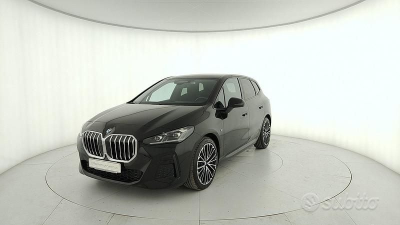 Nero Usata 2025 BMW 218 Performance Station wagon | 35.800 € (Buon prezzo) - Immagine 1/4
