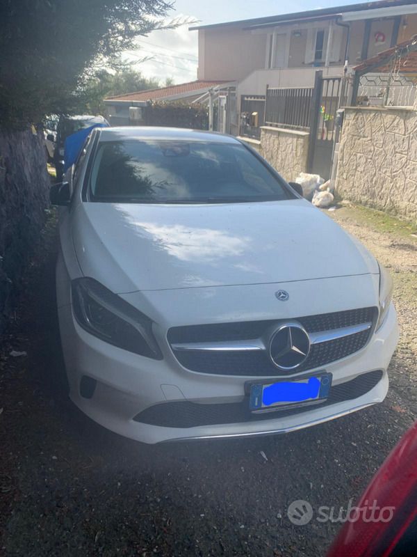 Usata Mercedes A180 109 CV (80 kW) 2017 Bianco Berlina