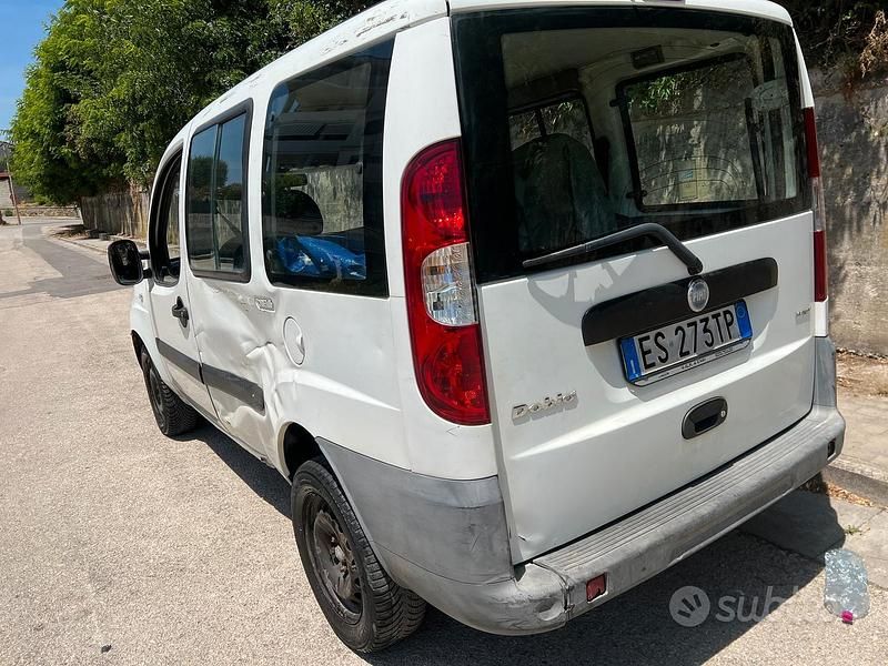 Usata Fiat Doblò 75 CV (55 kW) 2013 Bianco Monovolume