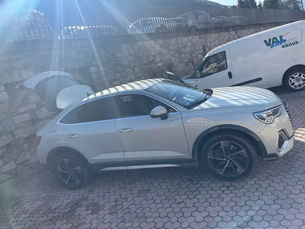 Usata Audi Q3 Sportback S-Line 190 CV (139 kW) 2020 Grigio SUV
