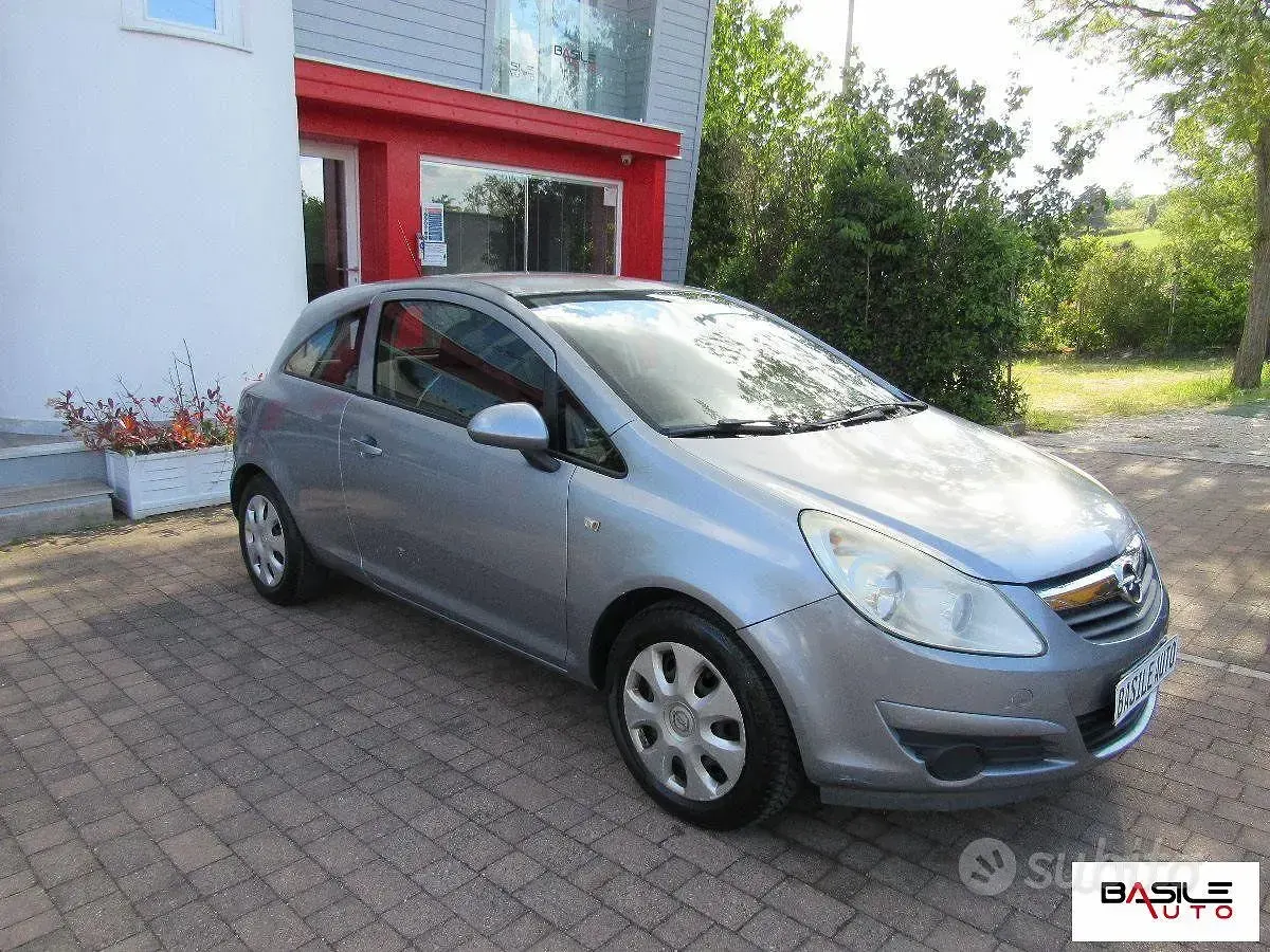 Usata Opel Corsa Enjoy 75 CV (55 kW) 2008 Other Utilitaria