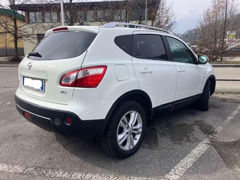 Usata Nissan Qashqai Tekna 150 CV (110 kW) 2012 Bianco SUV