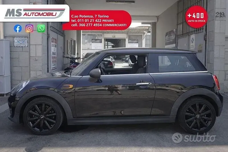 Usata Mini ONE 102 CV (75 kW) 2018 Nero Utilitaria
