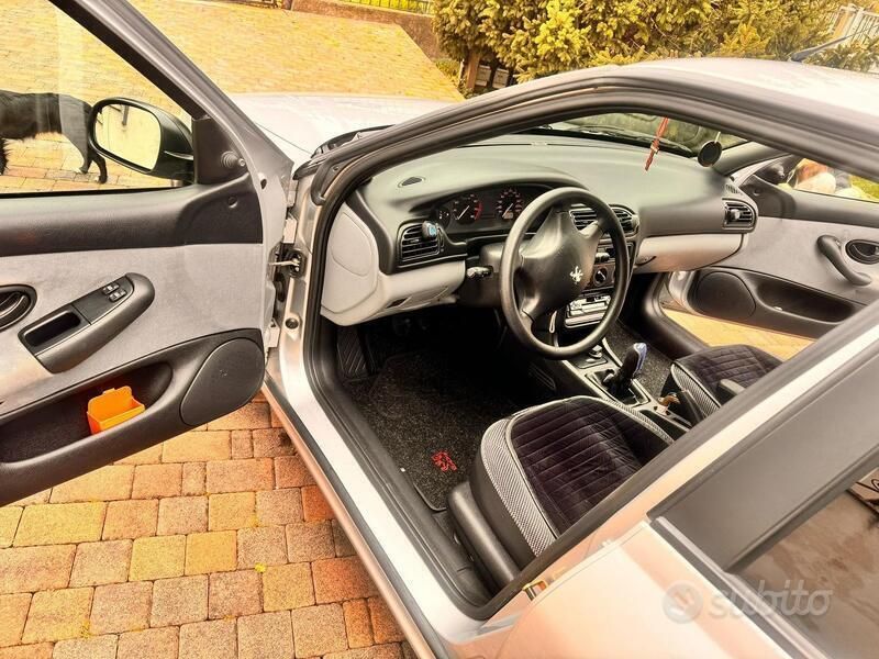 Grigio Usata 1998 Peugeot 406 Tre volumi | 5100 € - Immagine 1/4
