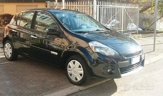 Usata Renault Clio II 75 CV (55 kW) 2010 Nero Berlina