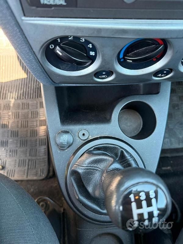 Usata Ford Fusion Titanium 68 CV (50 kW) 2009 Utilitaria